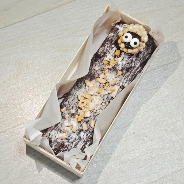 Christmas Log Basque Cheesecake 7" long with Cute Choclate Lamb